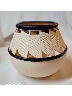 Partylite Ceramic Tealight Holder With Featherpot Pattern Beige & Black 5"x6"